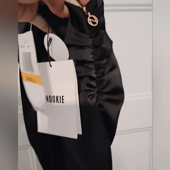 Nookie Satin Plunge Gown - Picture 3 of 11